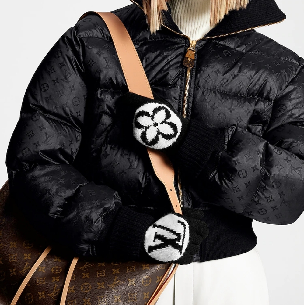 ✨️Bundle of LV Essential scarf / LV Medallion Gloves / LV Headline Beanie - Picture 8 of 12